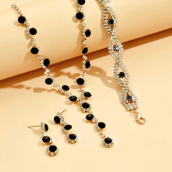Elegant Bridal Jewelry Set